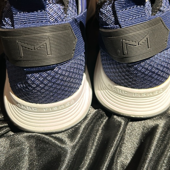 MARC FISHER LTD
Men's Justin Mesh Sock Sneakers
Size 7.5 *LAST PAIR* NWOT no box - Picture 2 of 8